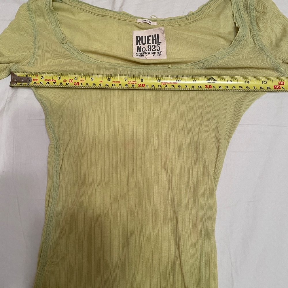 Ruehl No. 925 green layering Stretch Top XS vintage Long Sleeve  Scoop neck - Picture 8 of 9